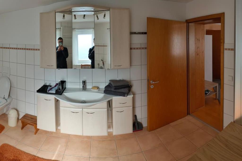 Zentrale & Ruhige Ferienwohnung Mössingen Esterno foto