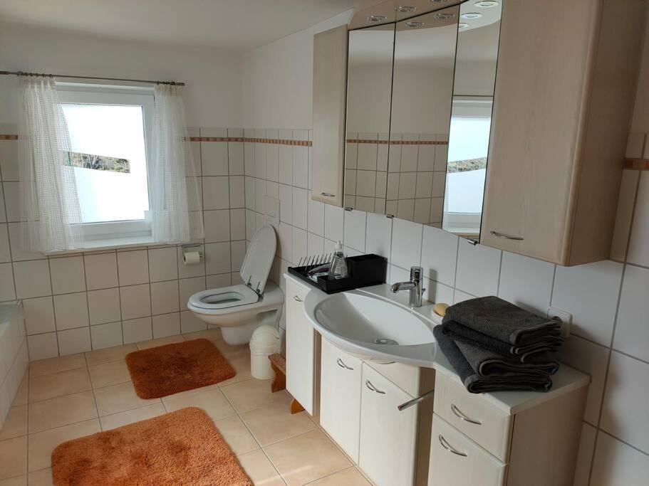Zentrale & Ruhige Ferienwohnung Mössingen Esterno foto