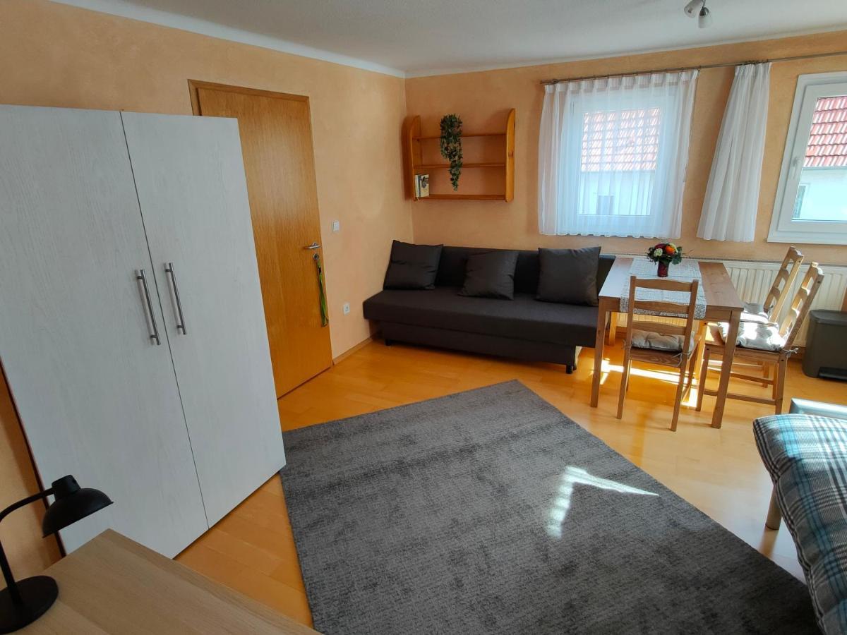 Zentrale & Ruhige Ferienwohnung Mössingen Esterno foto