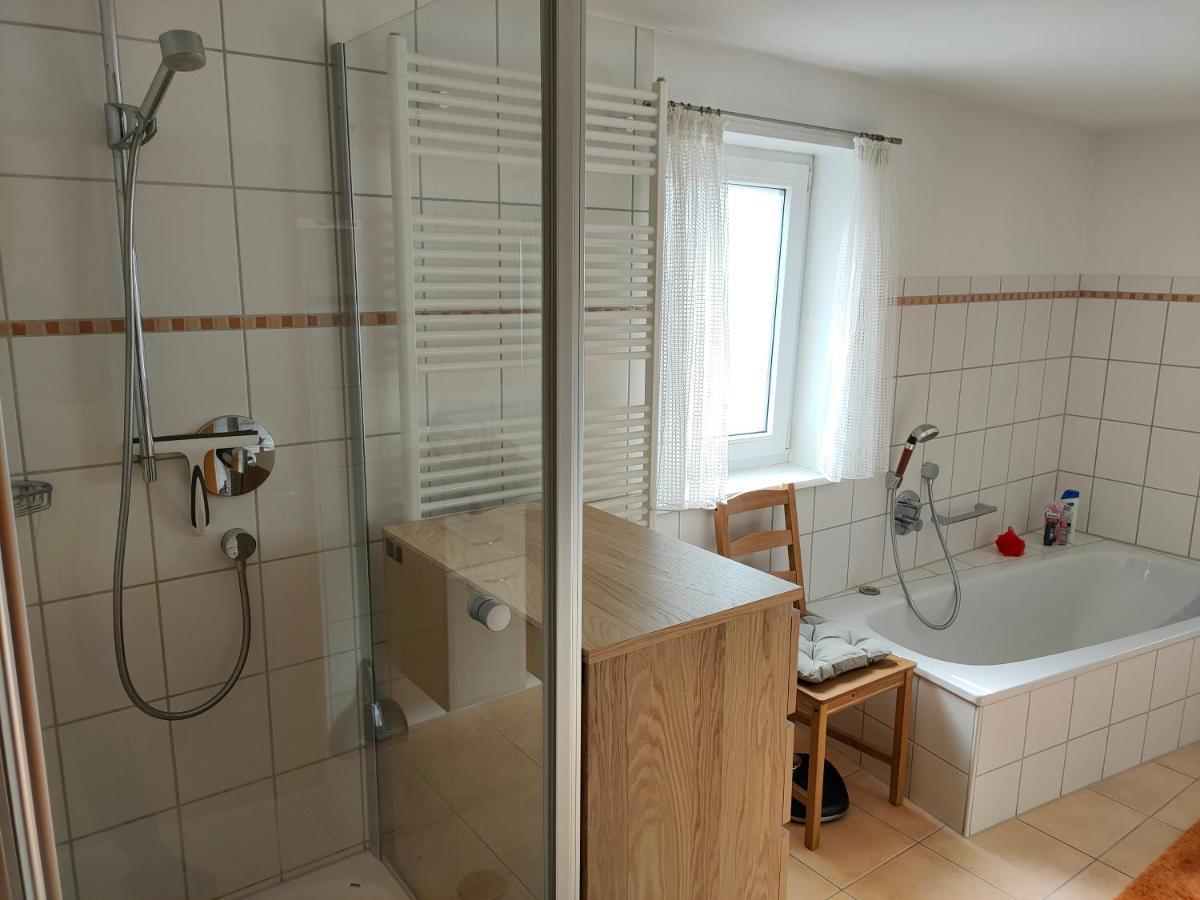 Zentrale & Ruhige Ferienwohnung Mössingen Esterno foto